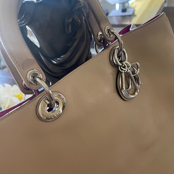 ✨Diorissimo Large Purse✨ - Picture 16 of 16